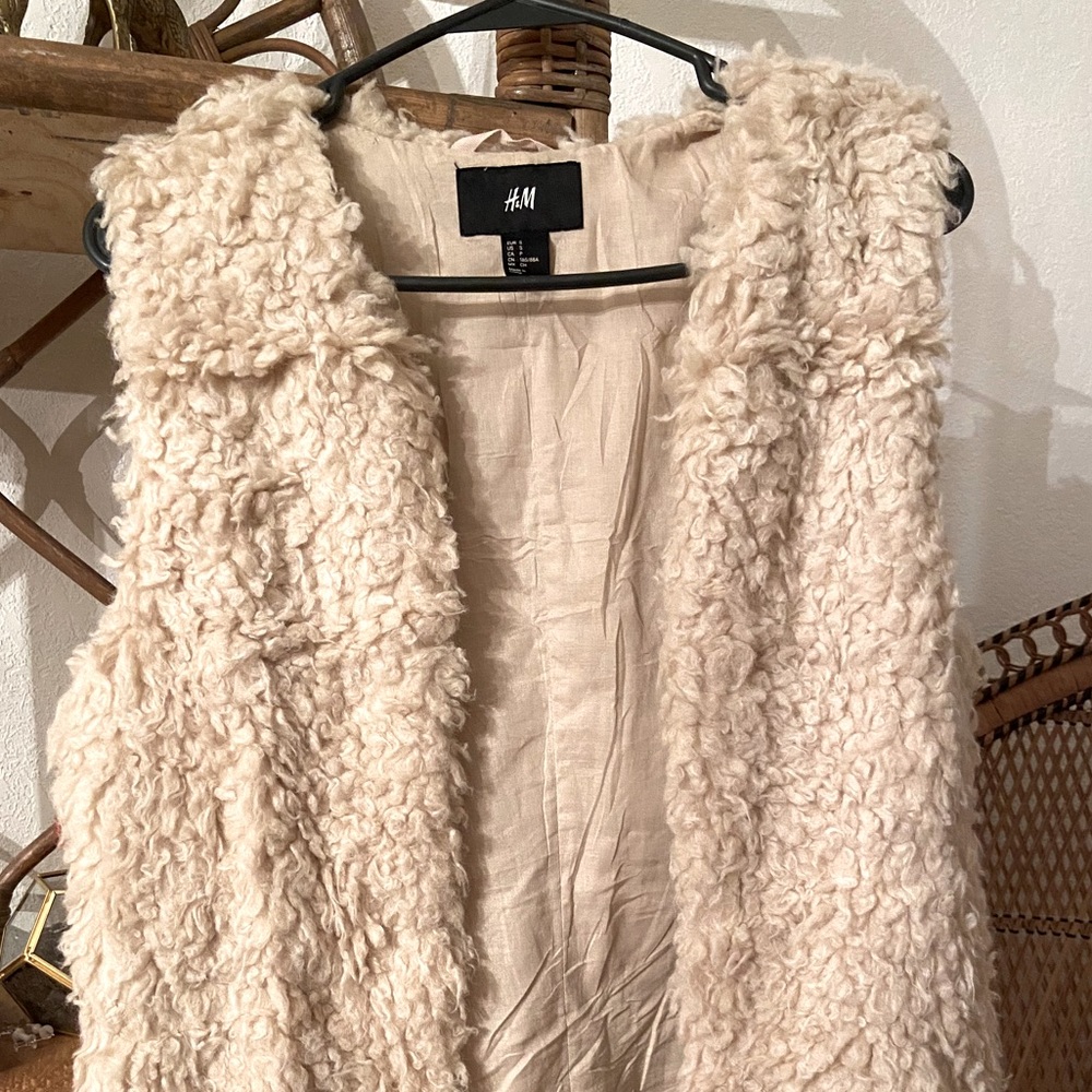 H&M Cream Sherpa Jacket Vest